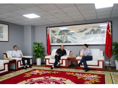 热烈欢迎贵州茅台酒厂（集团）白金酒有限责任公司总裁助理、营运中心总经理